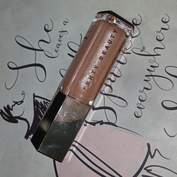 3/$30 NIB Fenty Beauty Gloss Bomb Universal Lip Luminizer - Sweet Mouth - Picture 3 of 6